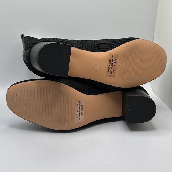 CUSHIONAIRE Women's Neely Stretch bootie +Memory Foam 9 BLACK - Picture 5 of 7